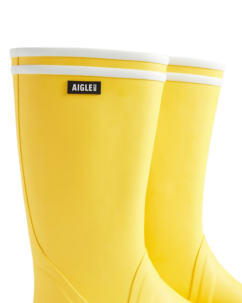 Jaune Blanc coloured Aigle Mens Goeland 2 Seaside Wellingtons on white background