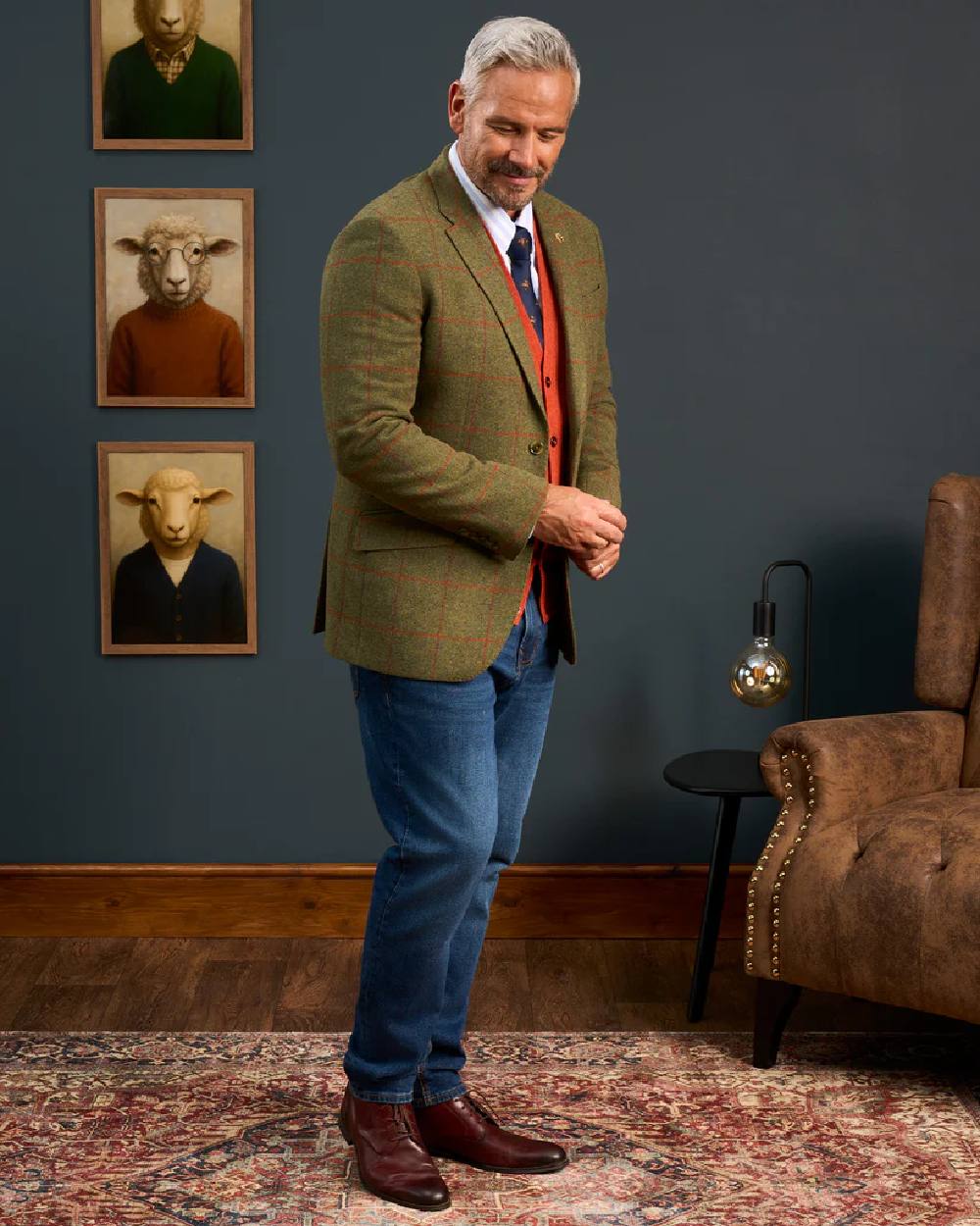 Reed Coloured Alan Paine Combrook Mens Tweed Sports Blazer on indoor background