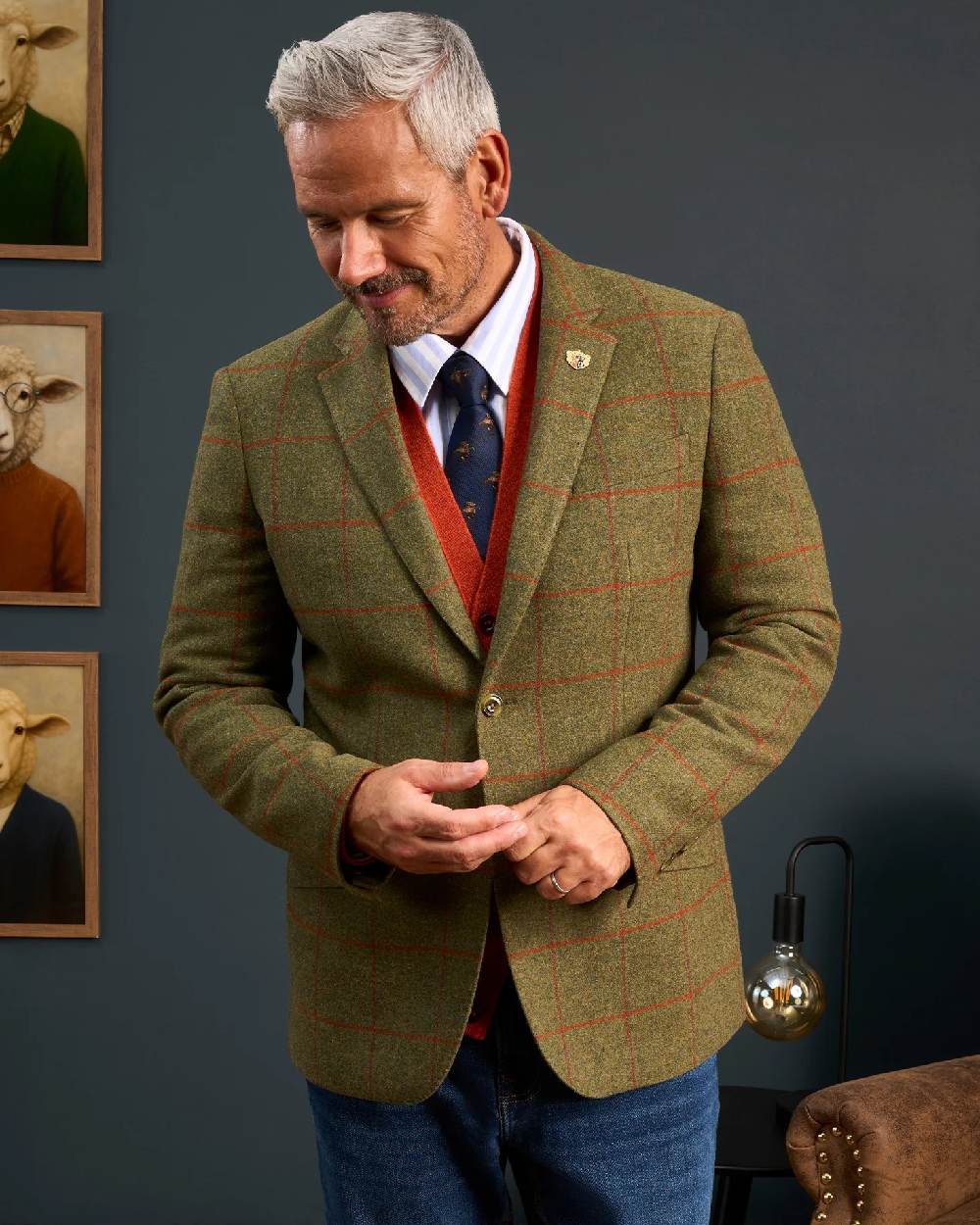 Reed Coloured Alan Paine Combrook Mens Tweed Sports Blazer on indoor background