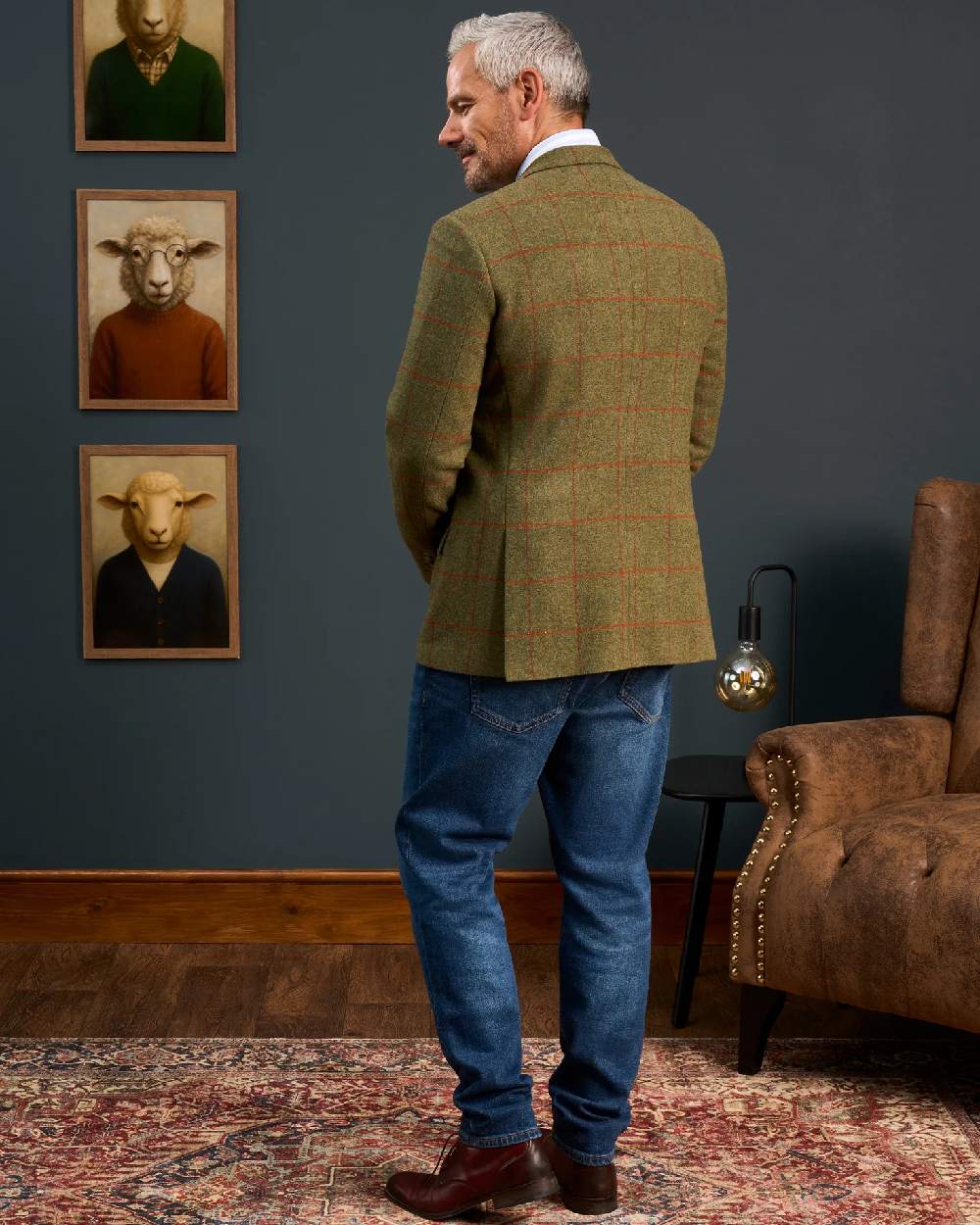 Reed Coloured Alan Paine Combrook Mens Tweed Sports Blazer on indoor background