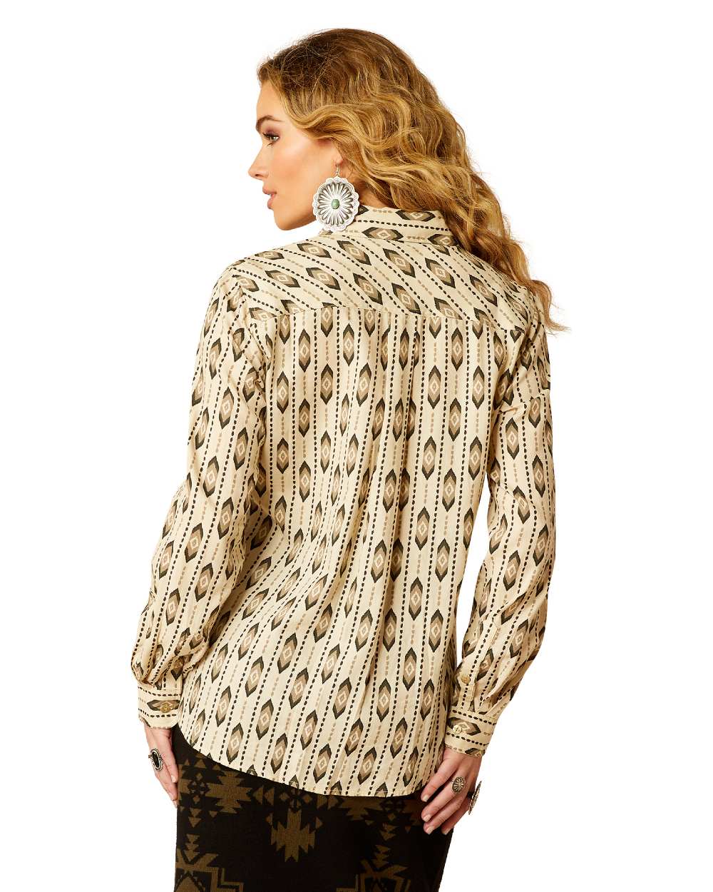 Harlowton Print Coloured Ariat Womens Real Billie Jean Shirt On A White Background