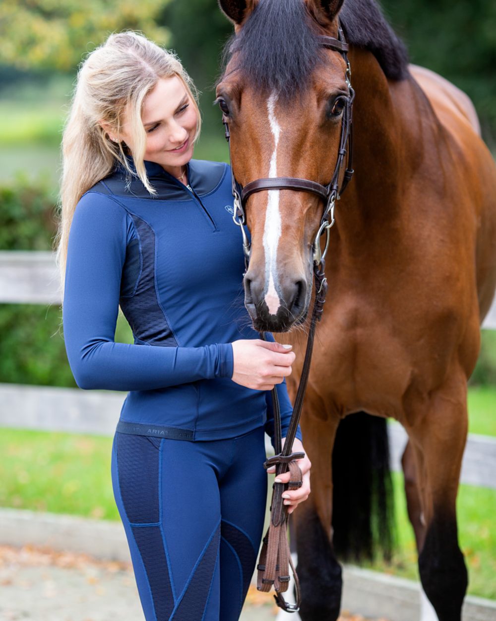 Ariat Womens Ascent 1/4 Zip Base Layer in Navy 