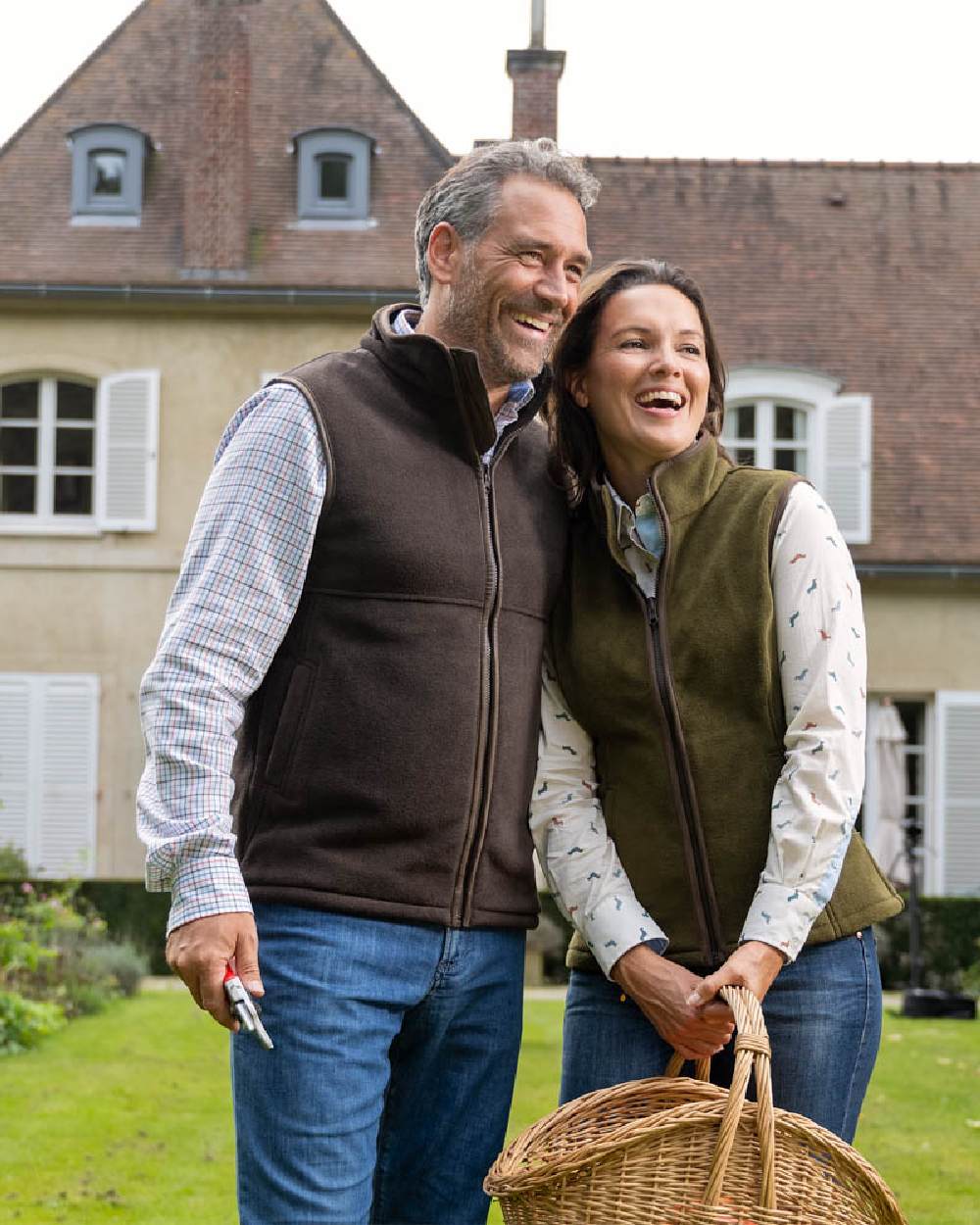 Chocolate Coloured Baleno Harvey Fleece Gilet on house background