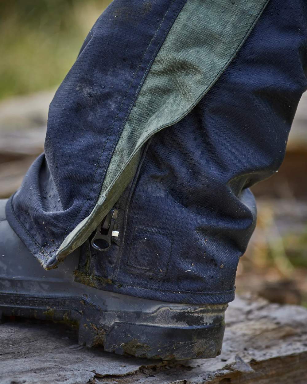 Black Saddle coloured Betacraft Womens ISO940 ECO Overtrousers on mountain background