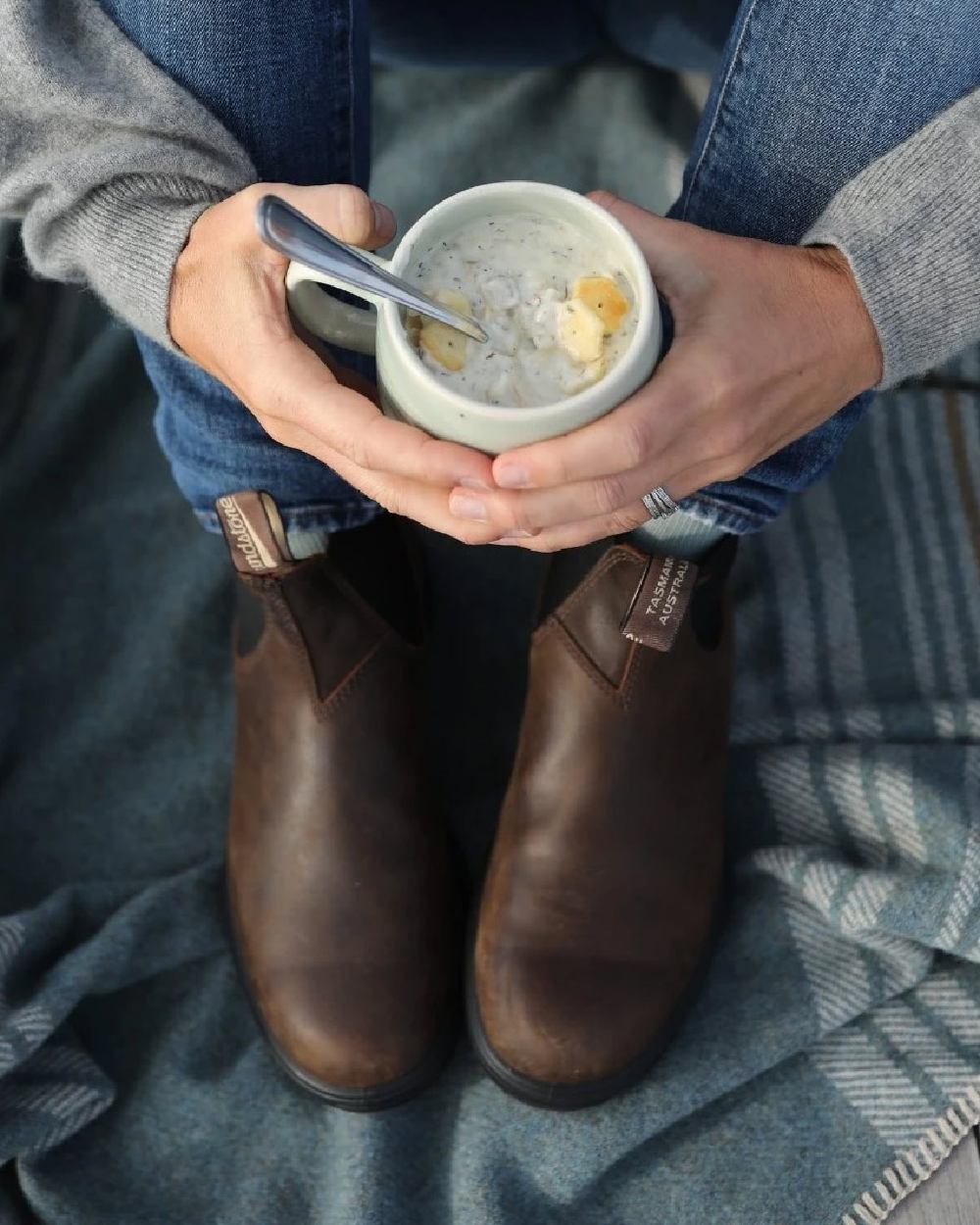 Antique brown coloured Blundstone 1609 Antique Brown Boots on blanket background