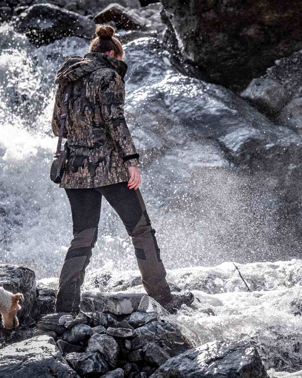 Realtree Timber Coloured Deerhunter Lady Gabby Jacket on mountain background