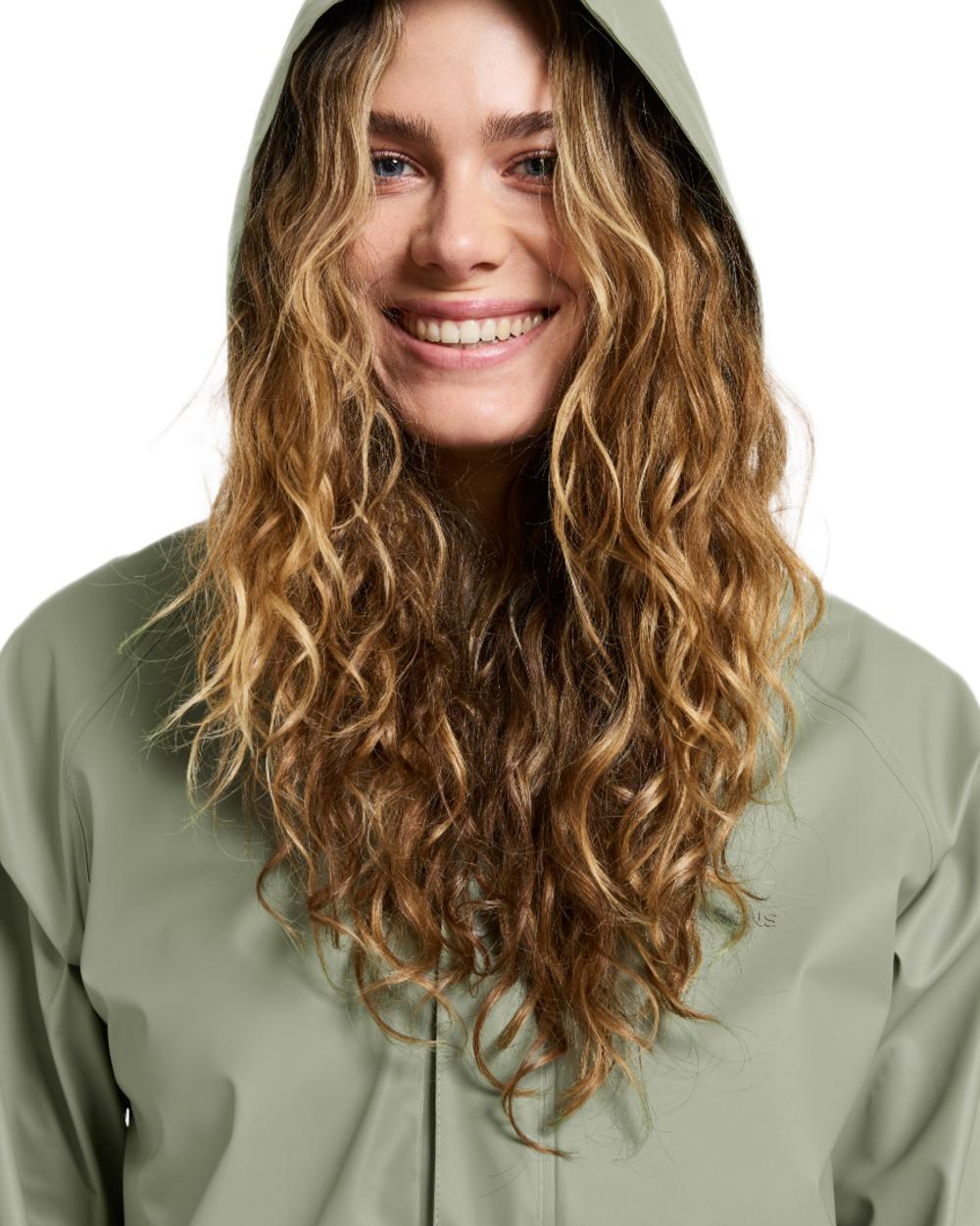 Wilted Leaf coloured Didriksons Avon Parka on white background