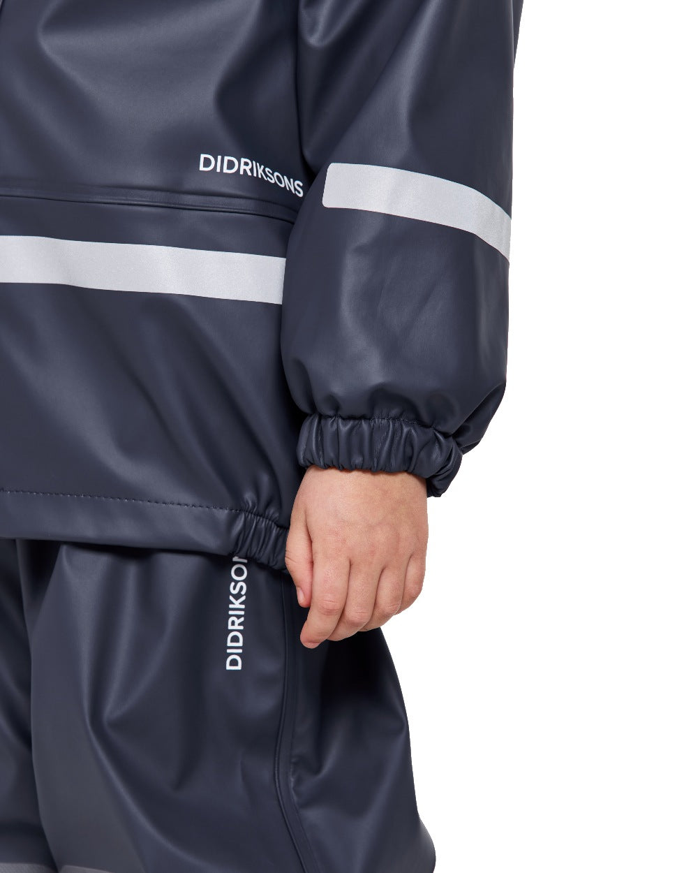 Navy Coloured Didriksons Boardman Kids Rain Set model on a white background