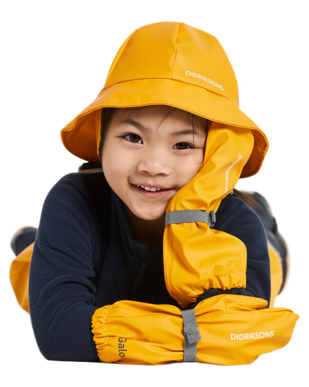 Oat Yellow coloured Didriksons Southwest Kids Galon on white background