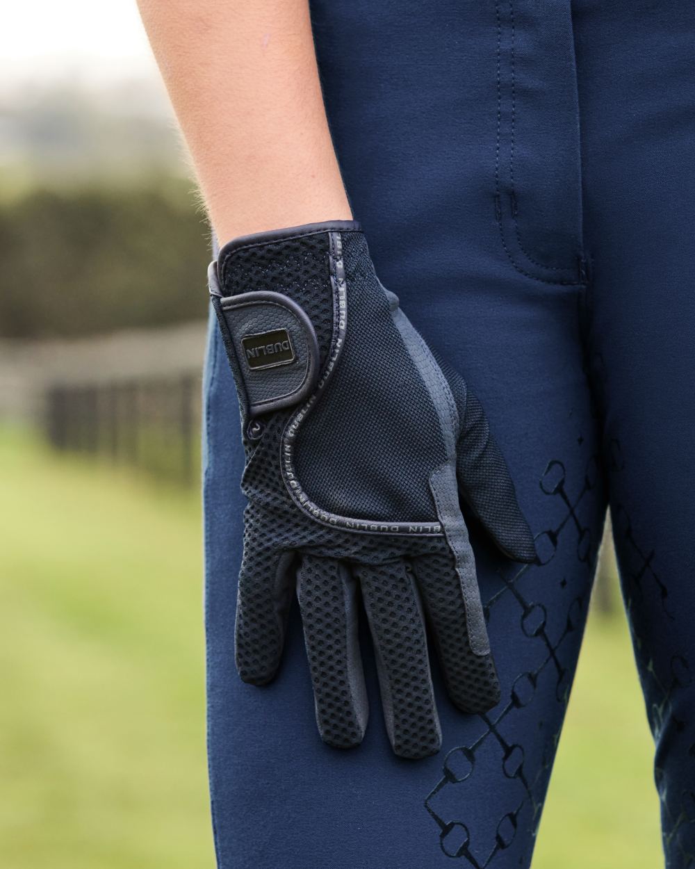 Navy Coloured Dublin Airflow Honeycomb Gloves on outdoor background