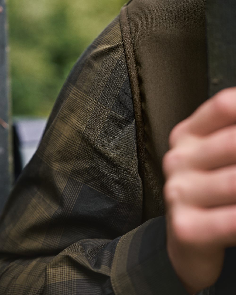 Hunting Green Willow Green Coloured Harkila Fjell Fleece Waistcoat on blurry background