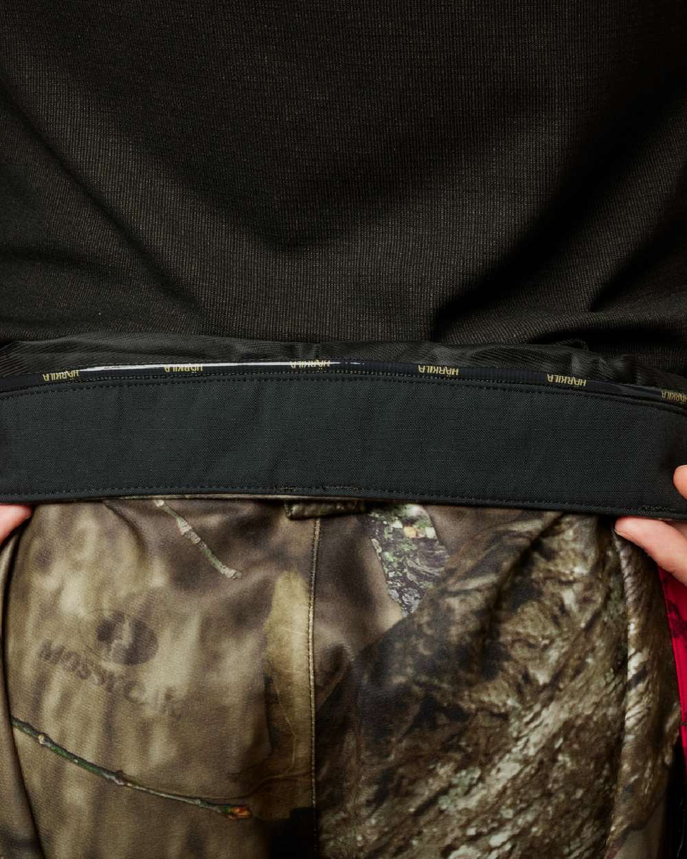 MossyOak Break-Up Country MossyOak Red Coloured Harkila Moose Hunter 2.0 GTX Trousers on white background