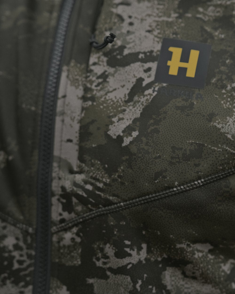 Axis MSP Black Coloured Harkila NOCTYX Camo Full Zip Fleece Jacket on outdoor background