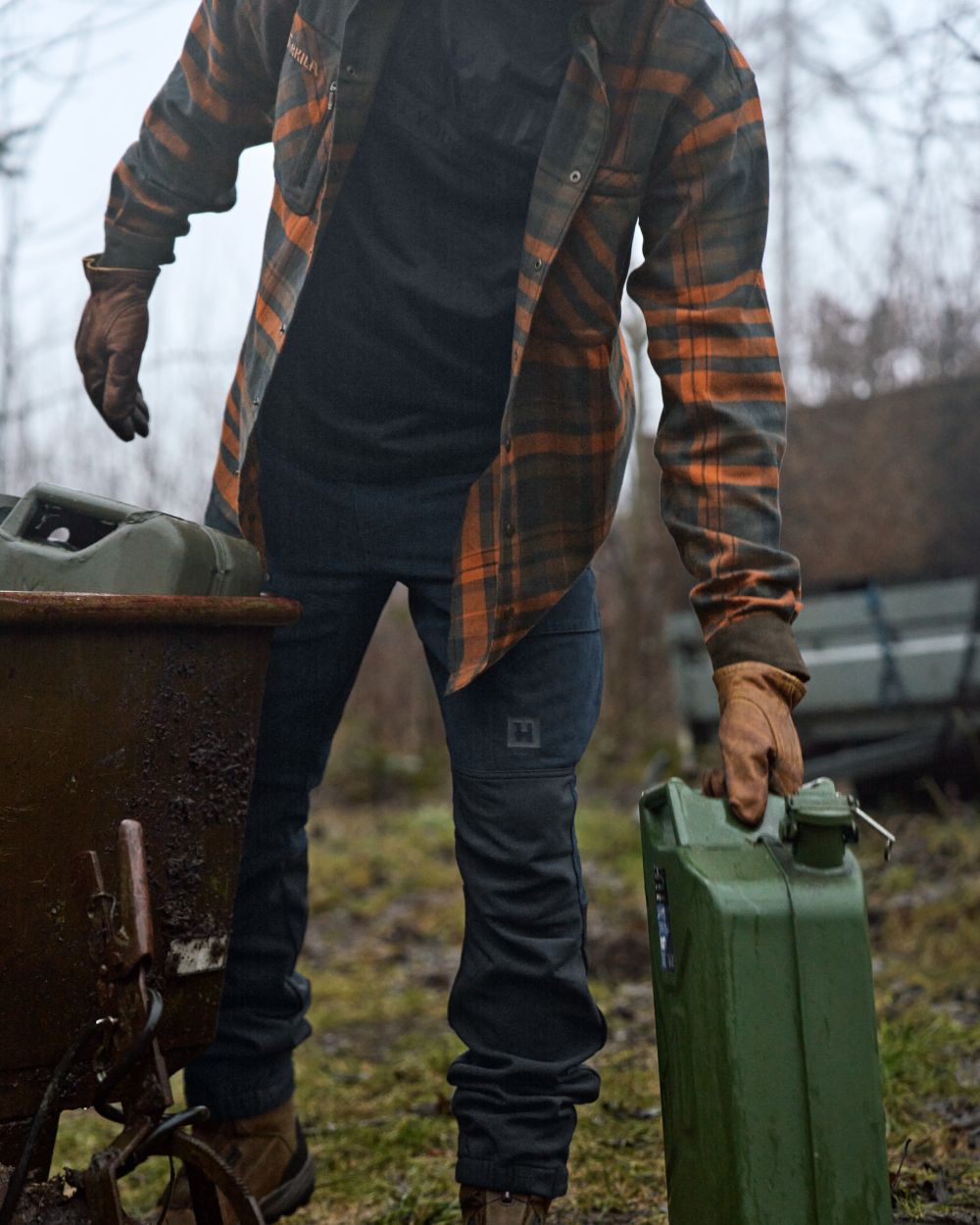 Salute Anthracite Coloured Harkila Scandinavian Trousers on forest background