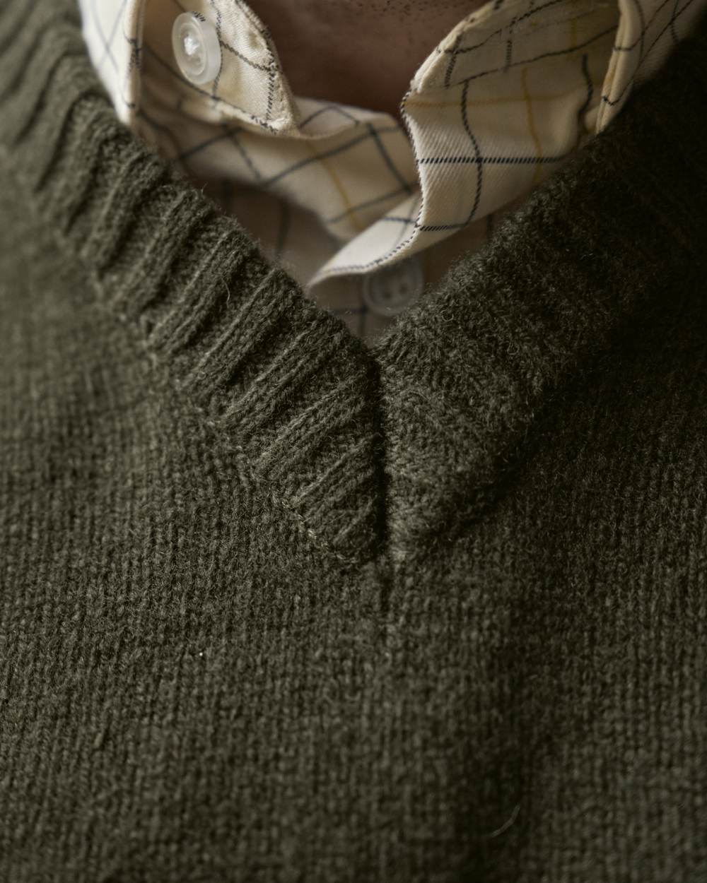 Rosin Coloured Harkila Vincent Merino V-Neck Pullover on outdoor background