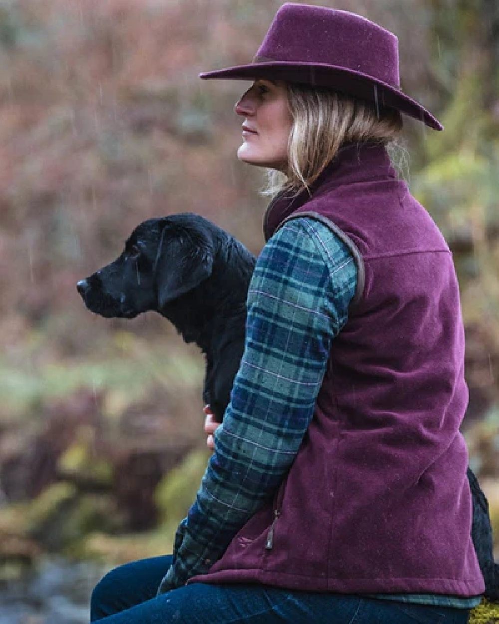 Merlot Coloured Hoggs of Fife Perth Crushable Felt Hat on blurry background