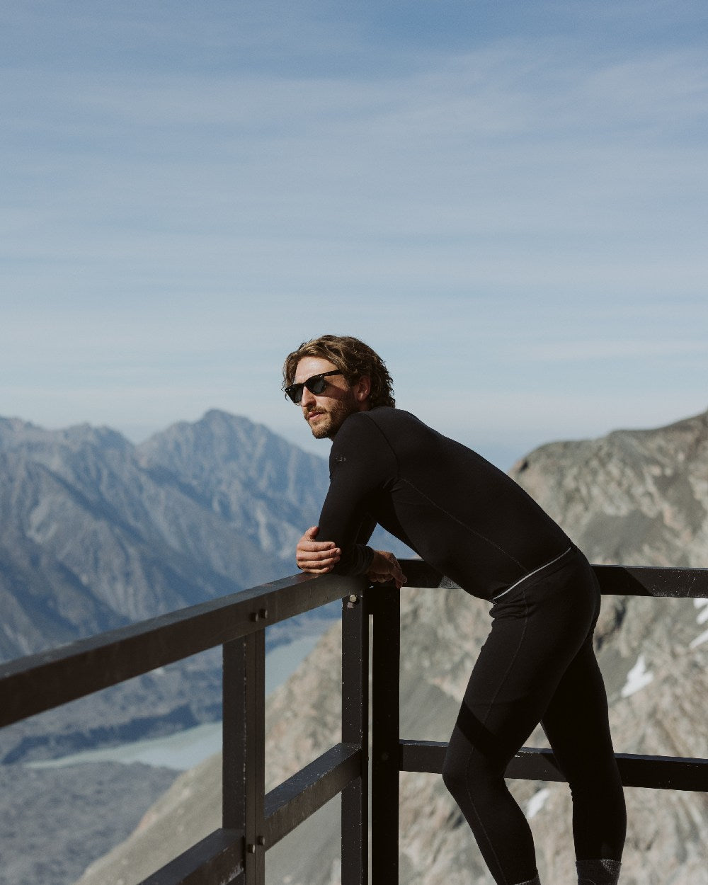Black Coloured Icebreaker Mens Merino 200 Oasis Crewe Thermal Top on mountain background