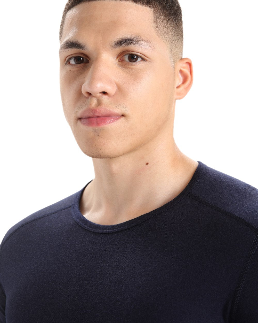 Midnight Navy Coloured Icebreaker Mens Merino 200 Oasis Crewe Thermal Top on white background