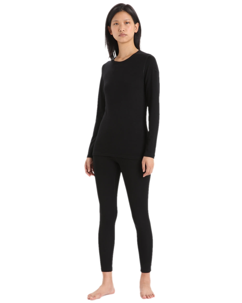 Black Coloured Icebreaker Womens 260 Tech Crewe Thermal Top on white background