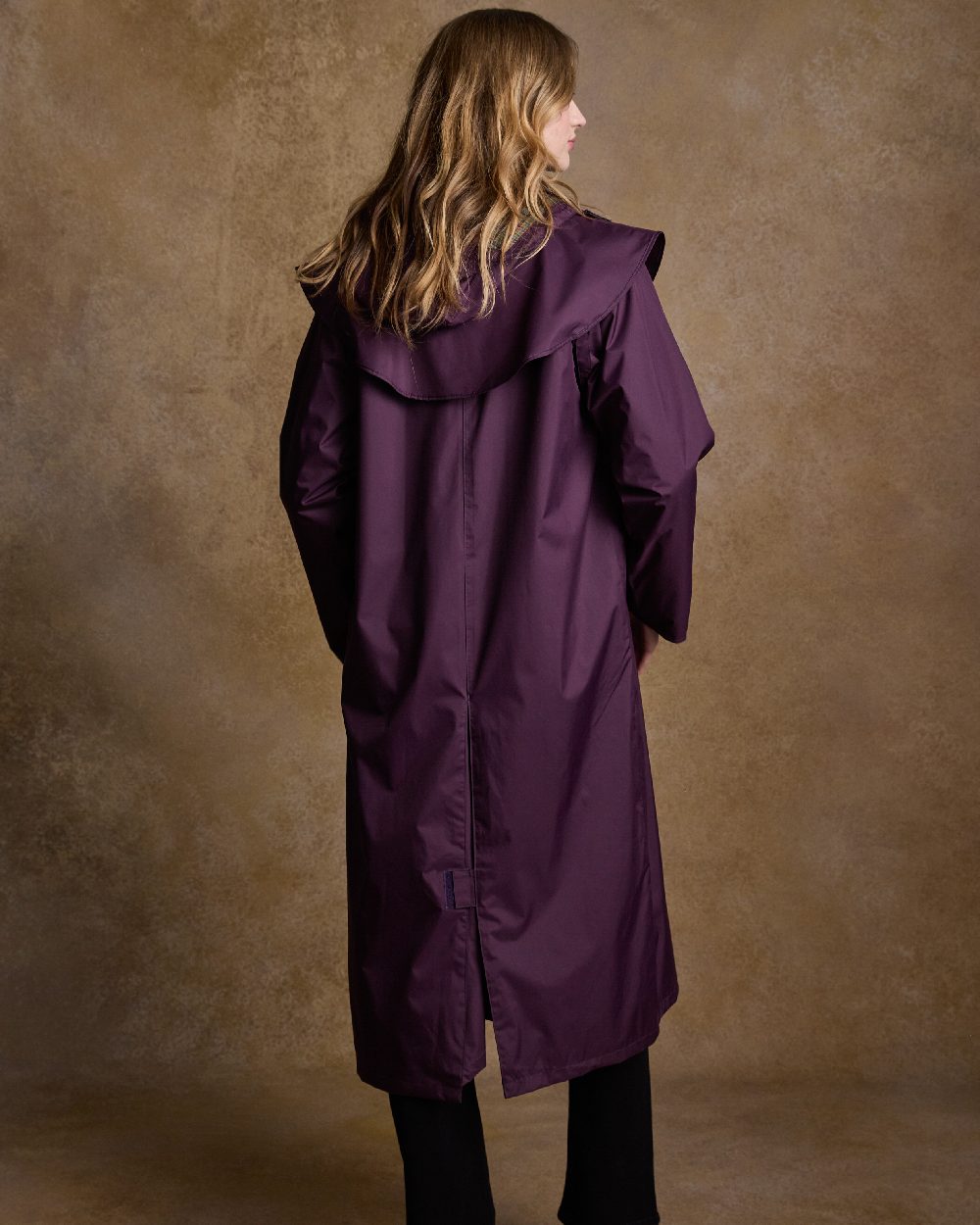 Blackberry Coloured Jack Murphy Malvern Ladies Waterproof Bush Coat on indoor background