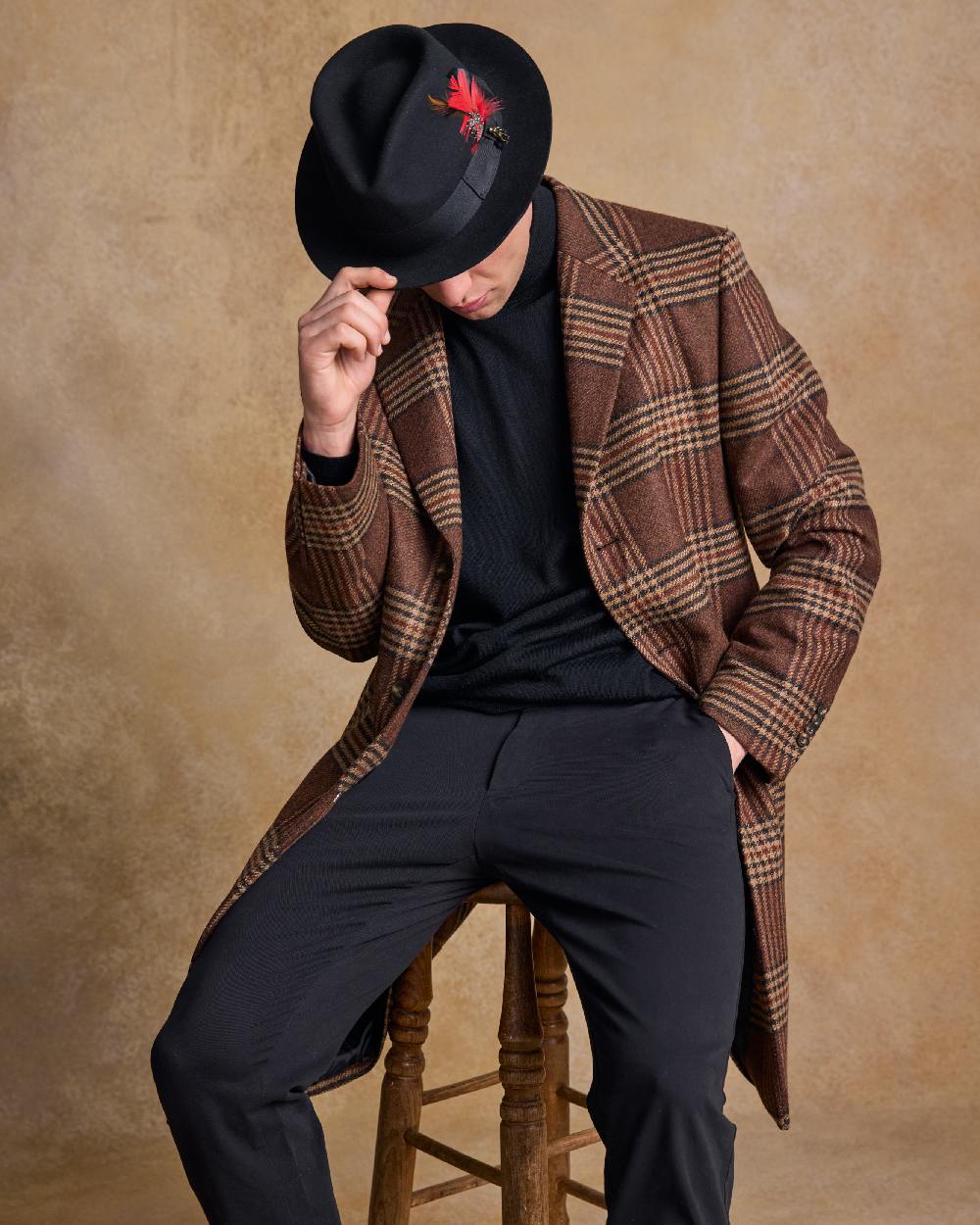 Black Coloured Jack Murphy Mens Kildare Trilby Felt Hat on indoor background