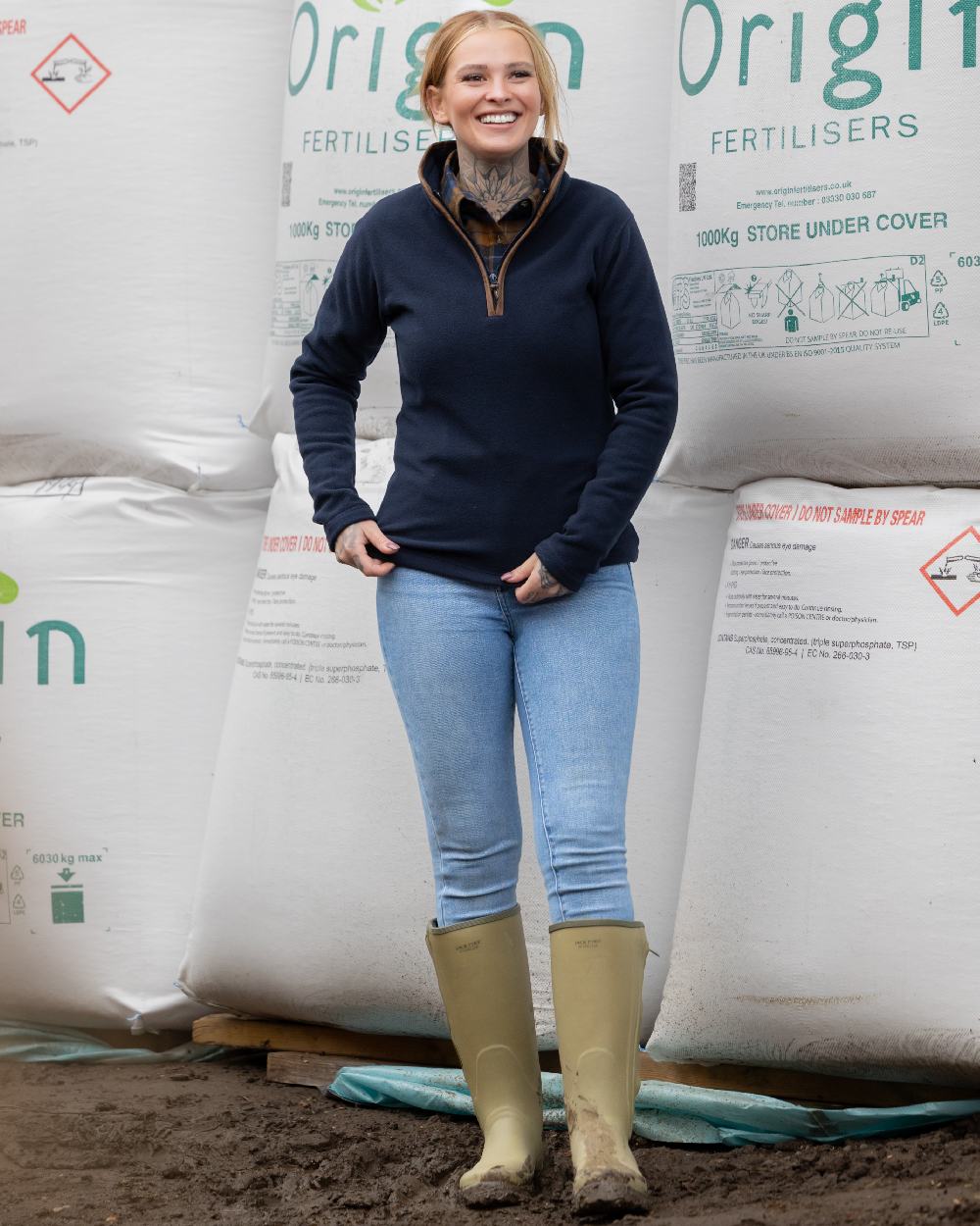 Navy Coloured Jack Pyke Ladies Fleece Pullover on outdoor background