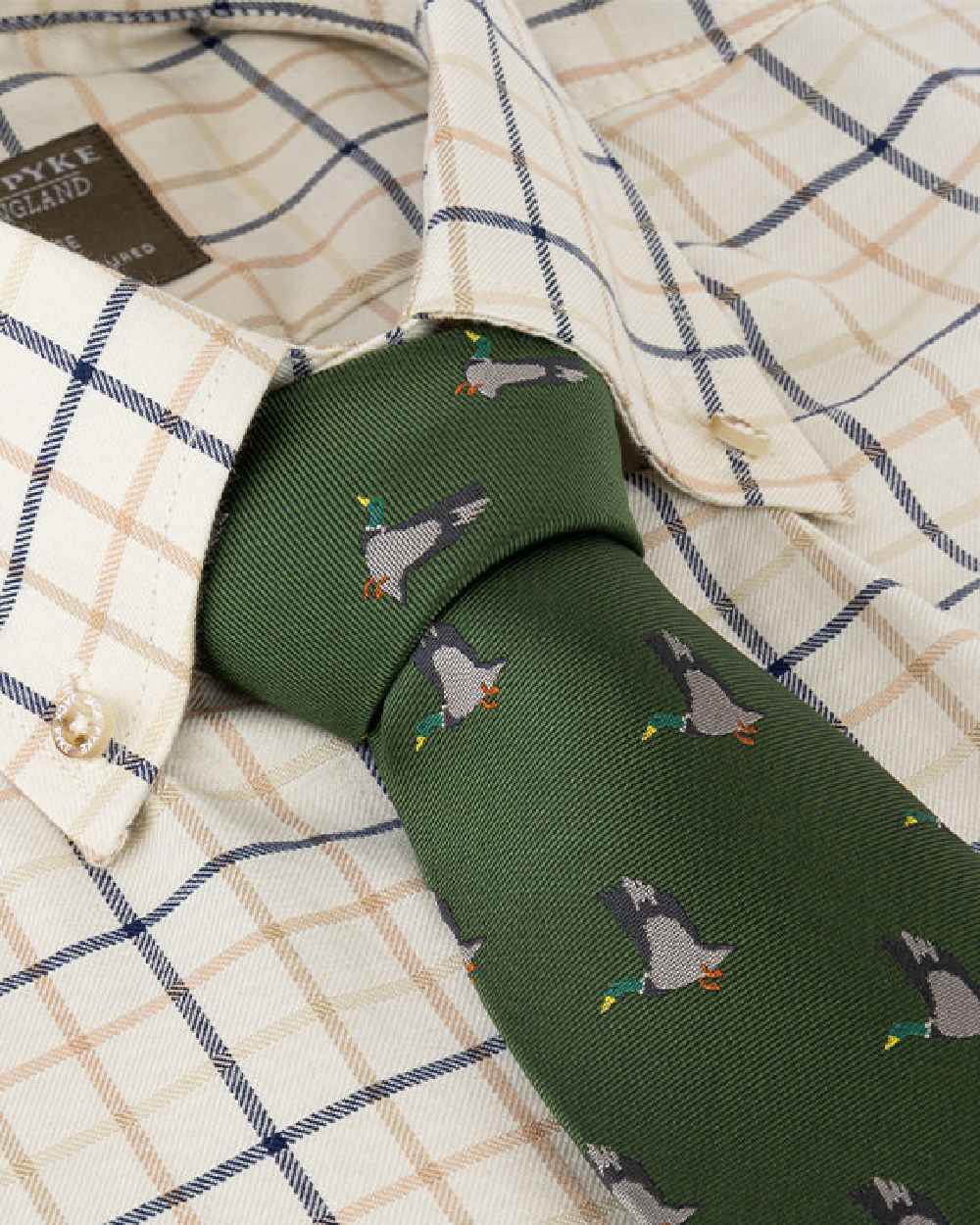 Green coloured Jack Pyke Shooting Tie Duck on white background