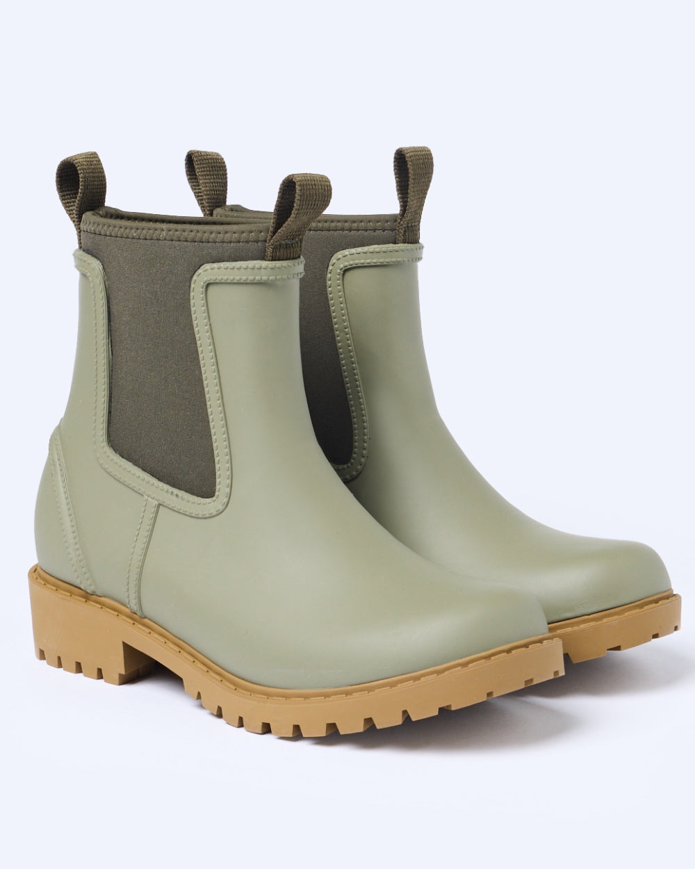 Khaki Green coloured Joules Womens Oakfield Short Neoprene Lined Wellies on lilac background