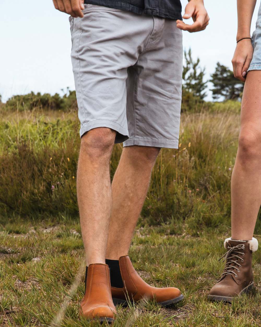 Sand Coloured Orca Bay Mens Brecon Chelsea Boots On A Grassy Background