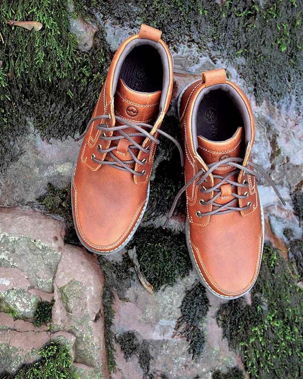 Havana Coloured Orca Bay Mens Woodstock Boots on mountain background