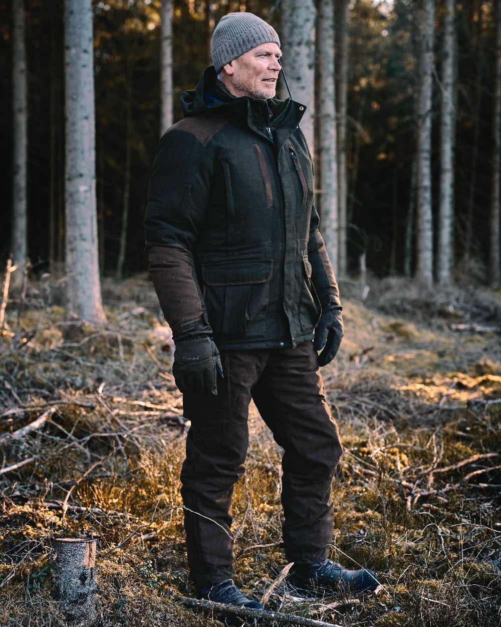 Mossgreen Suede Brown Coloured Pinewood Mens Nydala Insulation Wool Parka on outdoor background