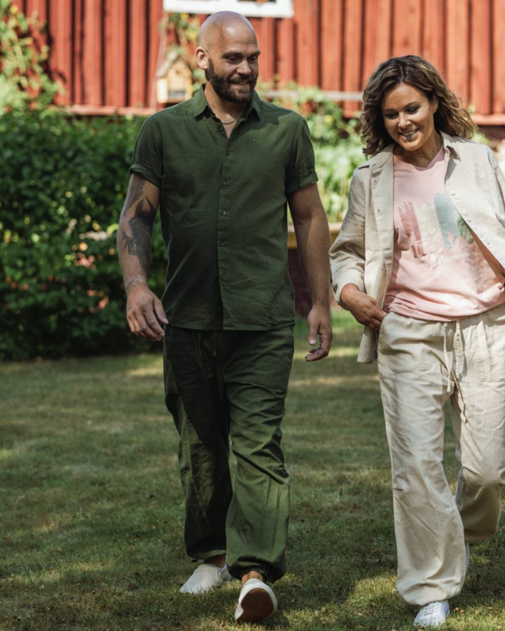 Pine Green coloured Pinewood Mens Varnamo InsectSafe Hemp Mix Trousers on outdoor background