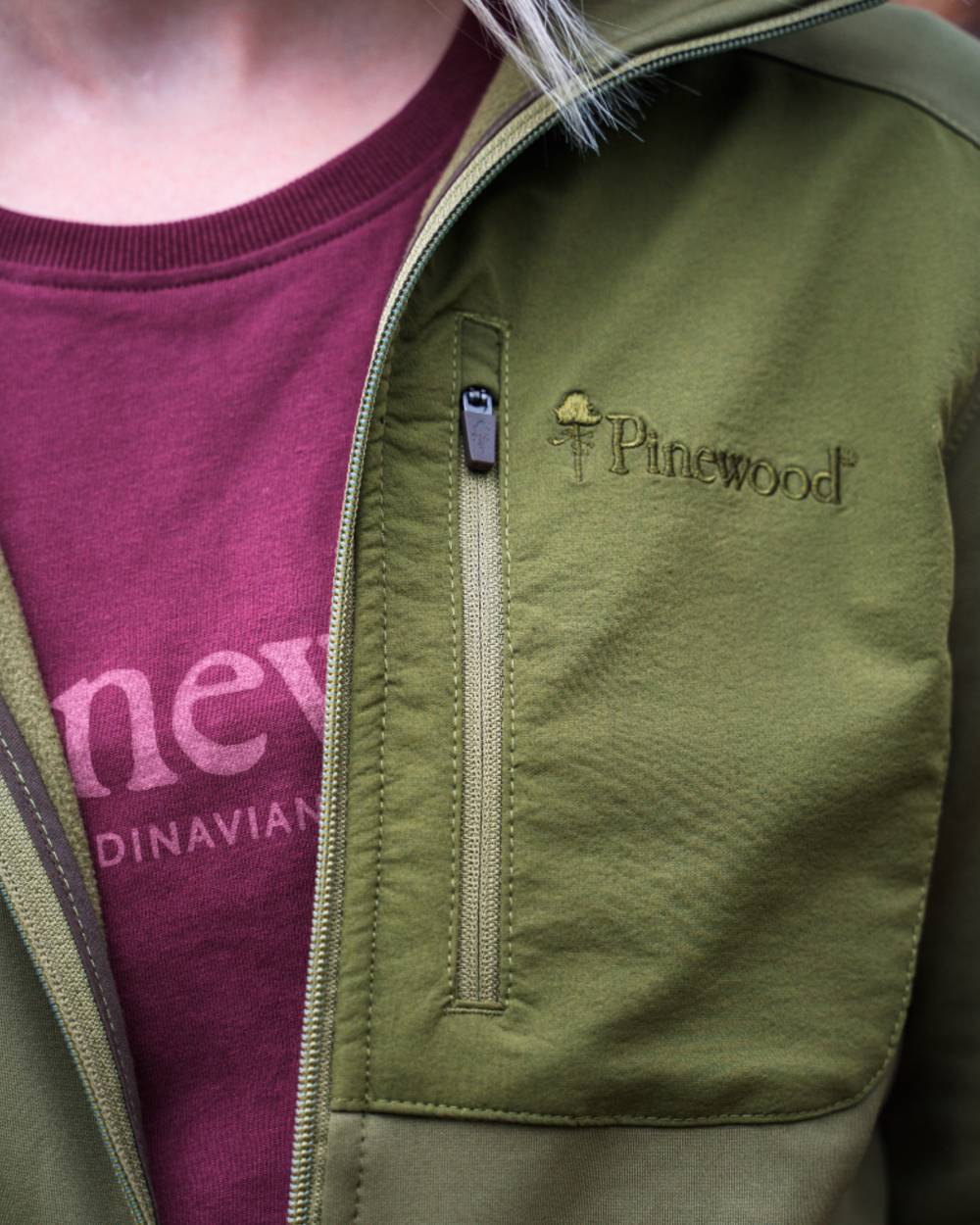 Leaf coloured Pinewood Womens Brenton Power Fleece Jacket on forest background