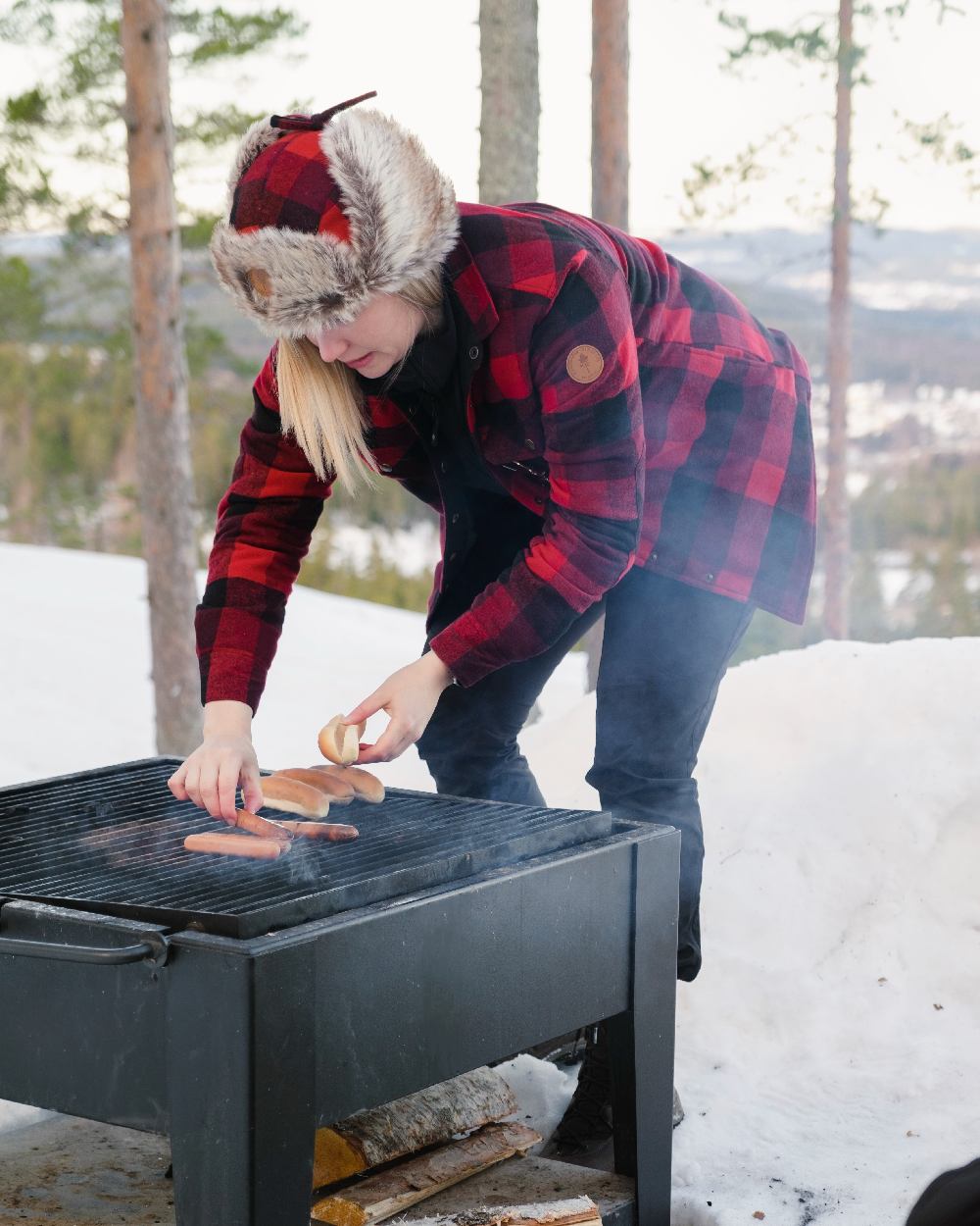 Red Black Coloured Pinewood Womens Canada Classic 2.0 Shirt on outdoor background