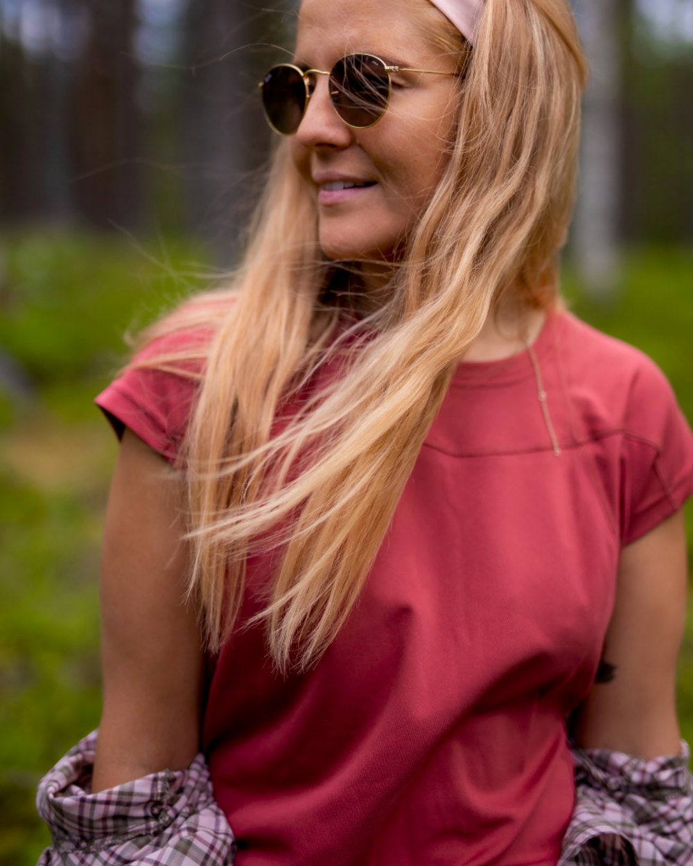 Rusty Pink coloured Pinewood Womens Finnveden Function T-Shirt on forest background