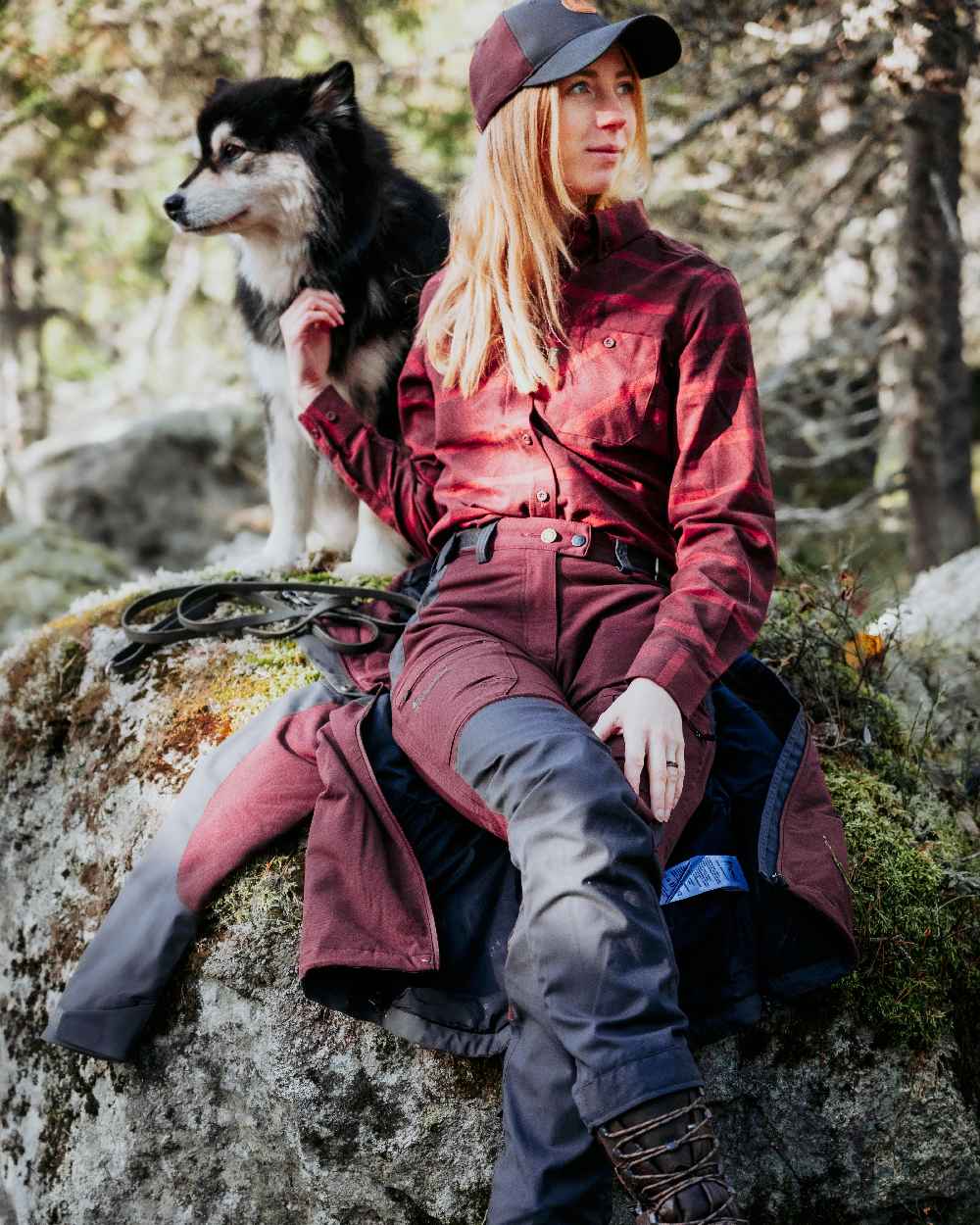 EarthPlum Dark Anthracite Coloured Pinewood Womens Finnveden Hybrid Extreme Jacket on forest background