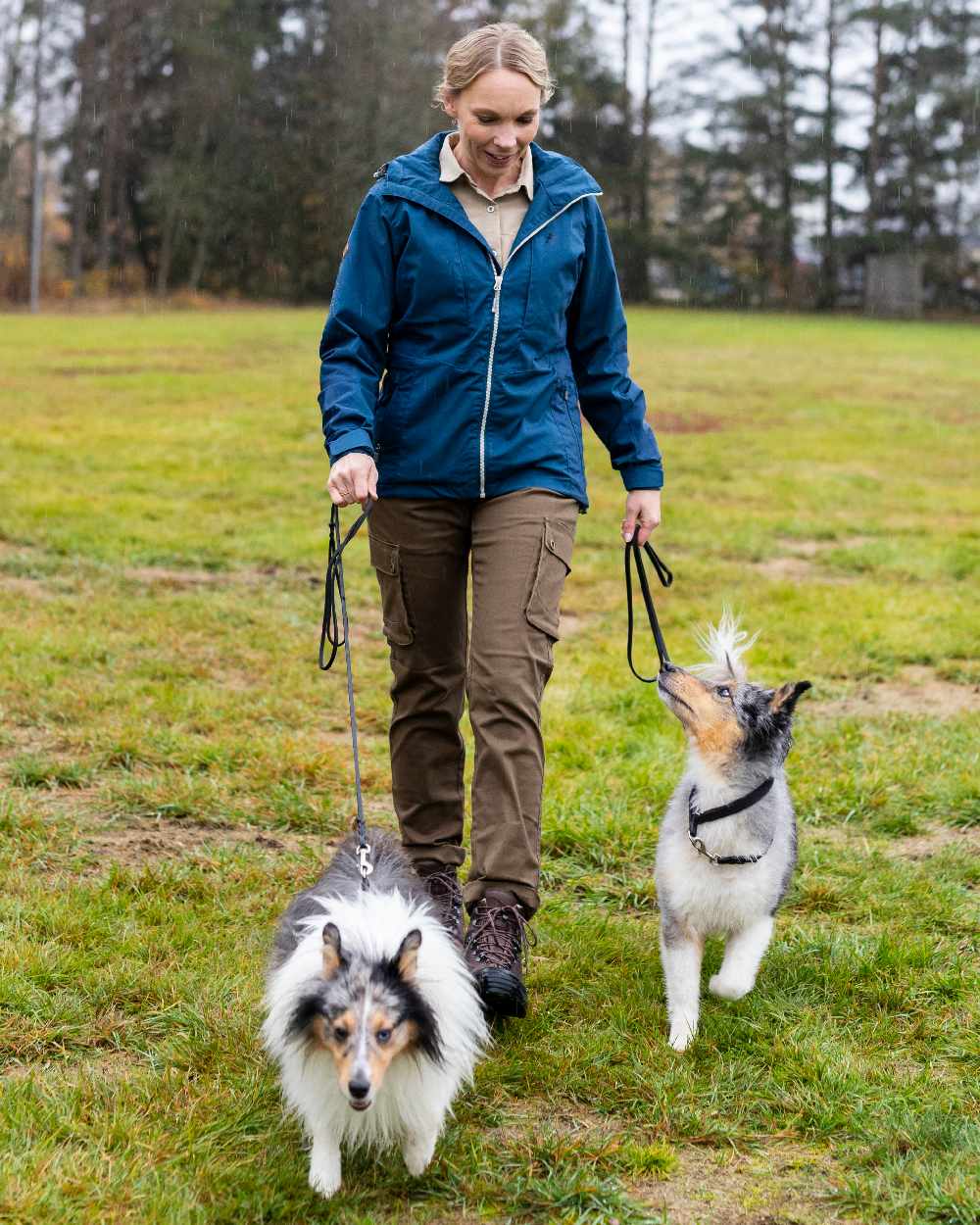 Hunting Olive Coloured Pinewood Womens Serengeti Trousers on outdoor background