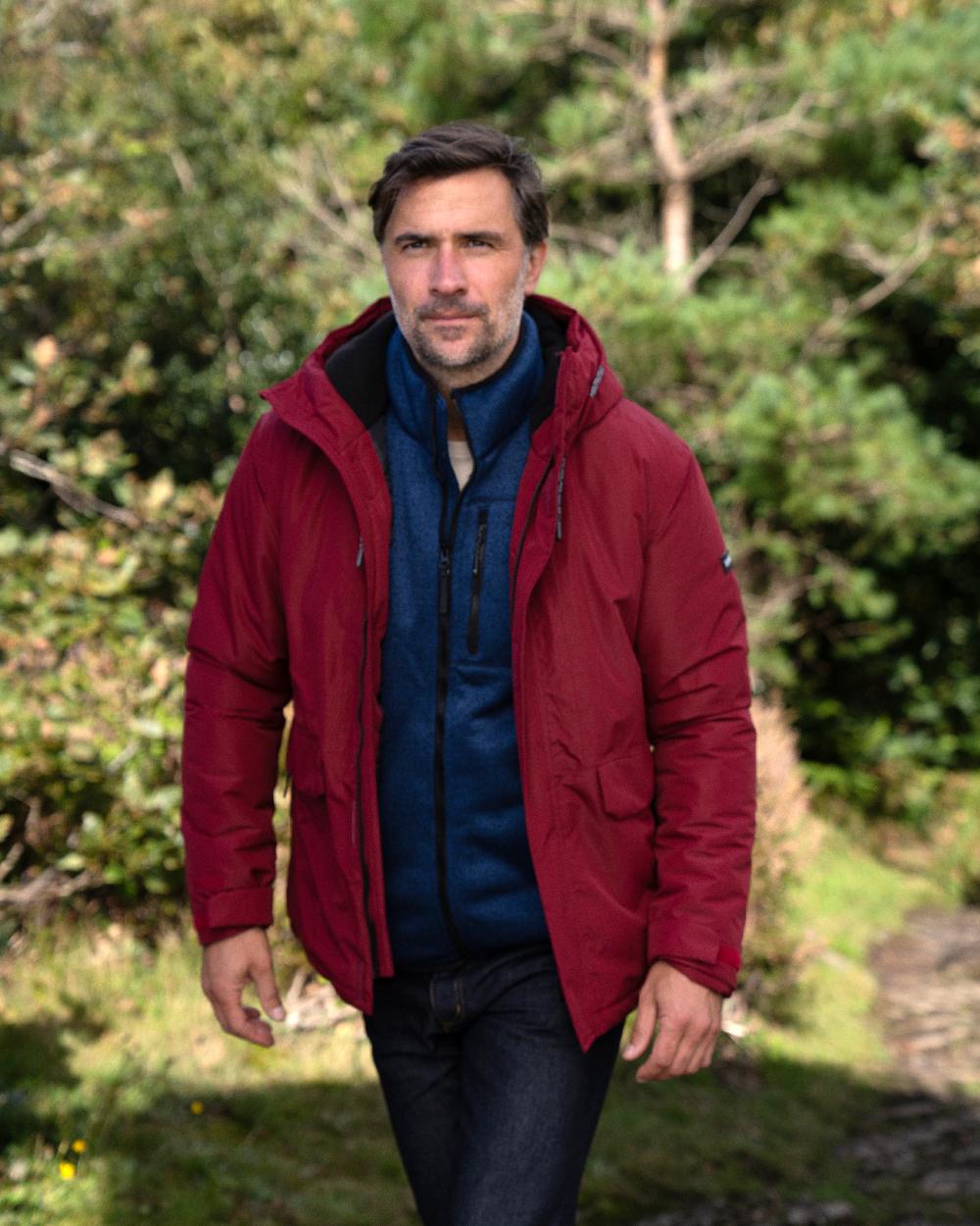 Navy Coloured Regatta Mens Barlee Full Zip Fleece Jacket on forest background