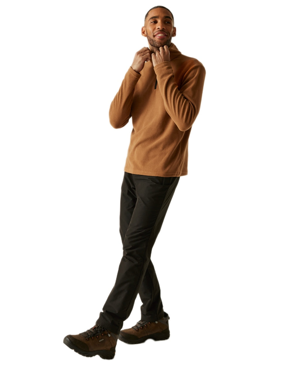 Nut Brown Coloured Regatta Mens Thompson Lightweight Half Zip Fleece on white background
