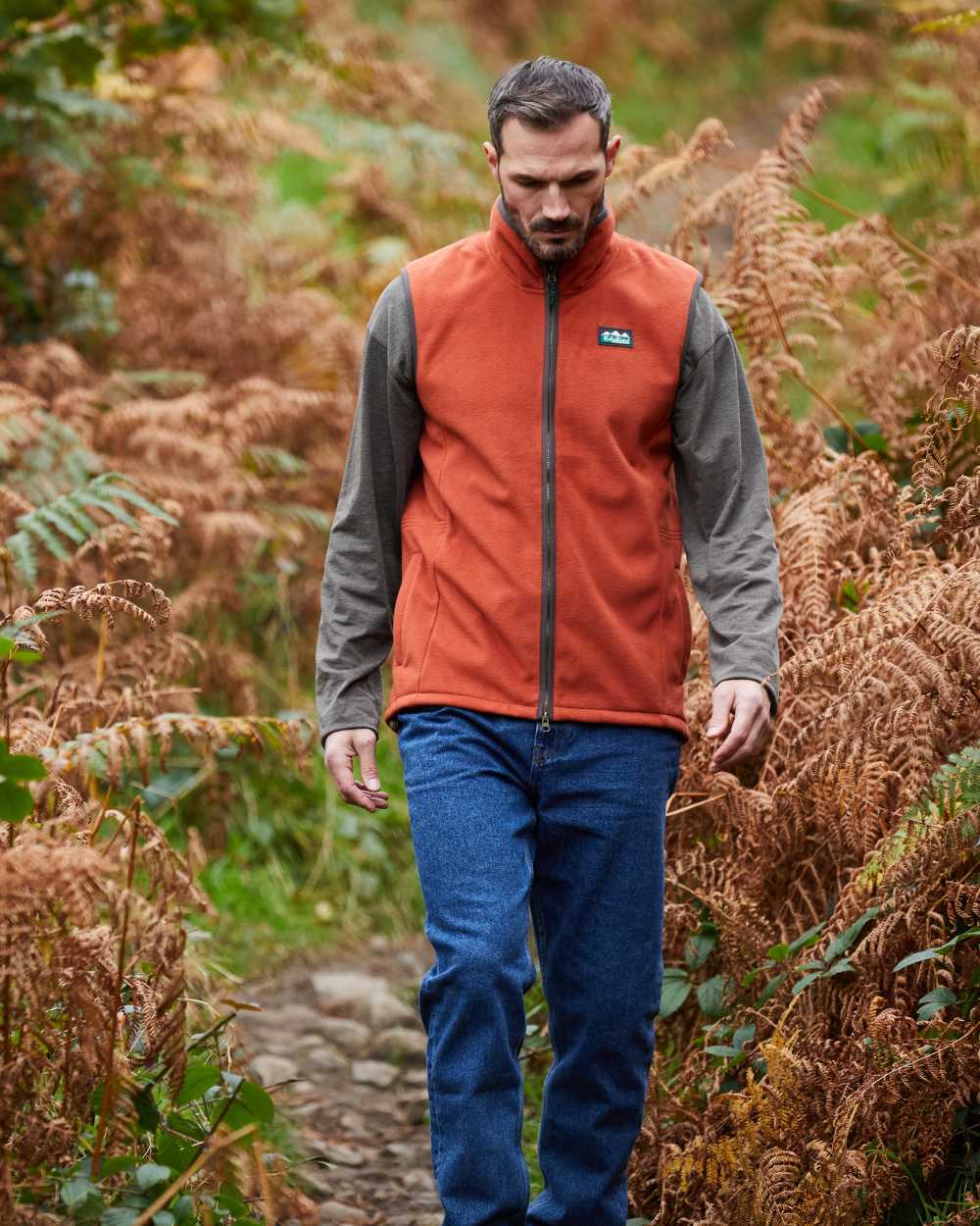 Russet Coloured Ridgeline Mens Kodiak Gilet on hilly background