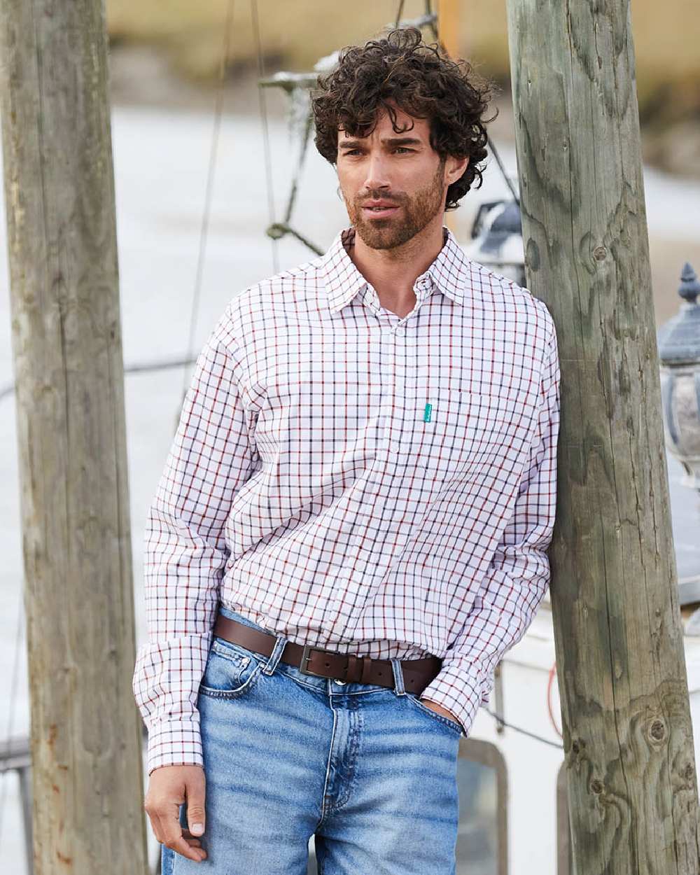 Shale Deep Russet Coloured Ridgeline Mens Sedgebrook Shirt on outdoor background