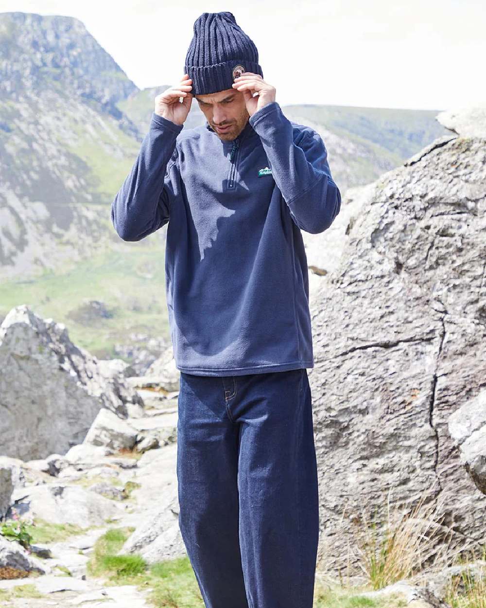 Navy Coloured Ridgeline Narvik Fleece on outdoor background
