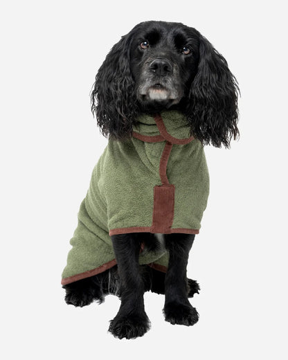 Moss coloured Ruff &amp; Tumble Country Dog Drying Coat on black dog sat down 