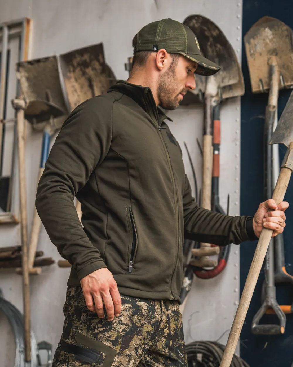 Pine Green Coloured Seeland Tidal Fleece Jacket on Indoor Background