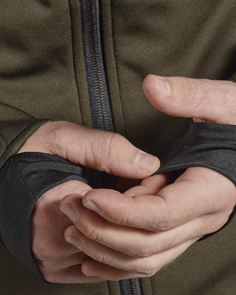 Pine Green coloured Seeland Power Fleece on white background