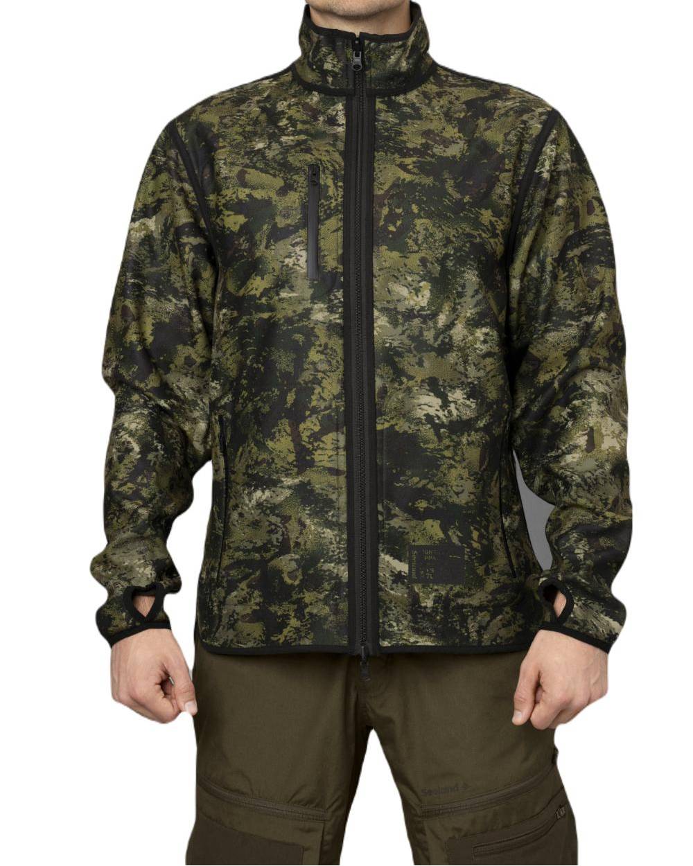 Light Pine InVis Green Coloured Seeland Rogue Reversible Fleece Jacket on white background