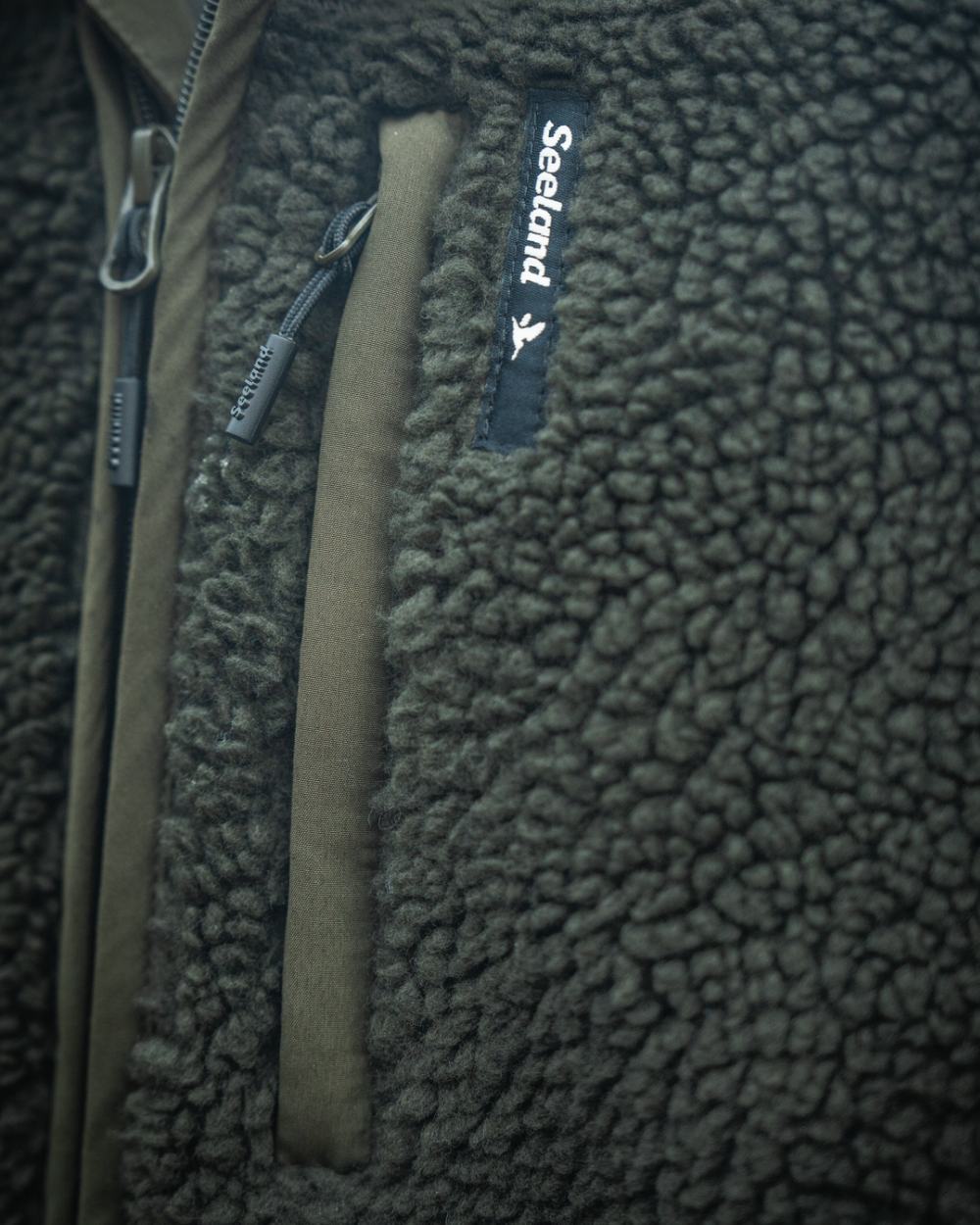 Grizzly Brown Coloured Seeland Thaw Fleece Jacket on outdoor background