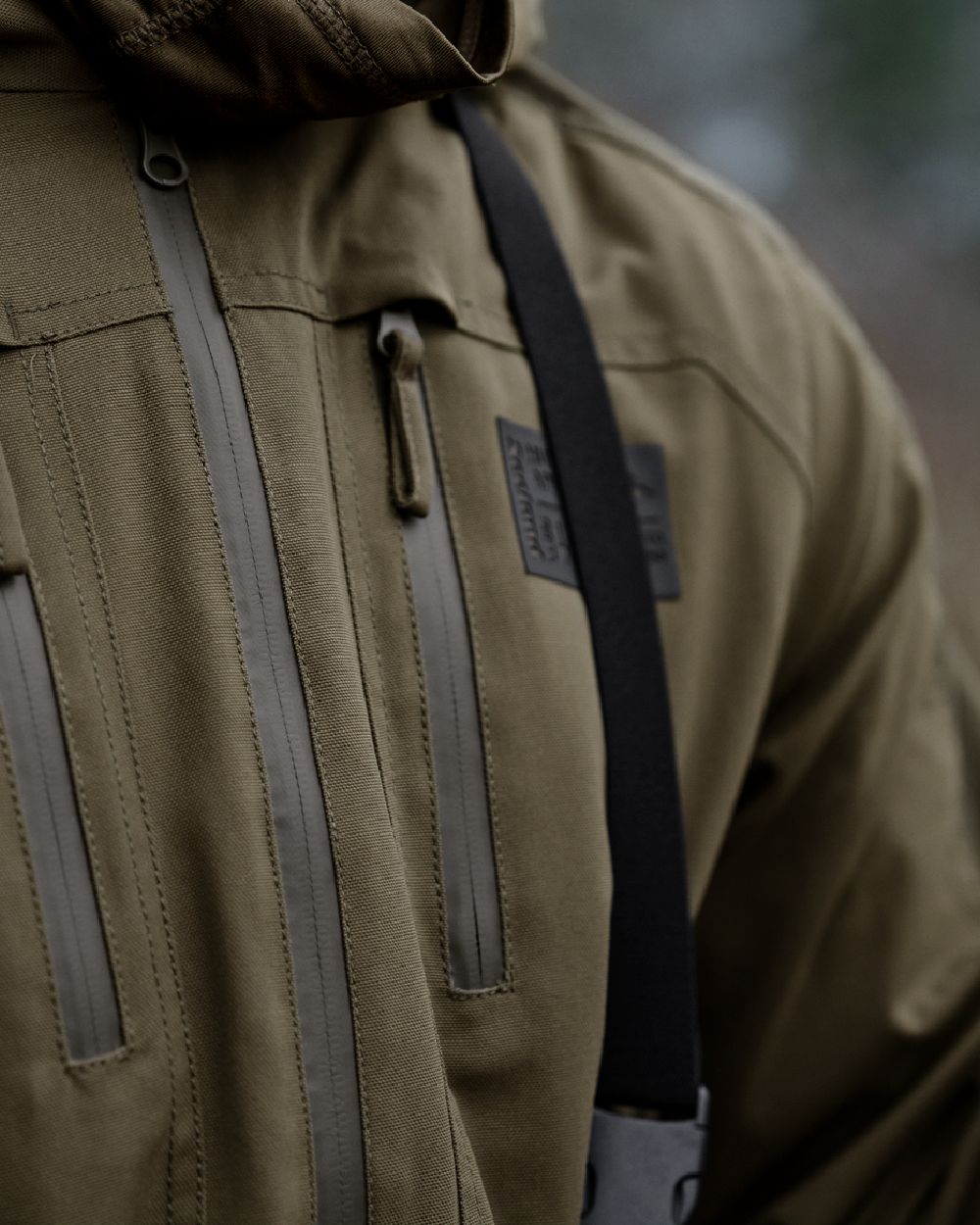 Light Pine coloured Seeland Trax Full Jacket on outdoor background