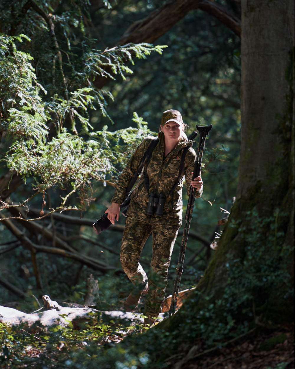 InVis MPC Green Coloured Seeland Womens Avail Camo Jacket on forest background