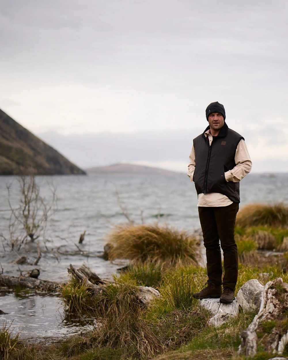 Bone Coloured Swanndri Mens Bendigo Long Sleeve Work Shirt on sea background